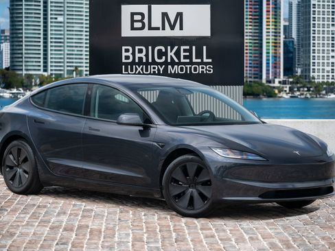 Used 2024 Tesla Model 3 Standard Range RWD image 1