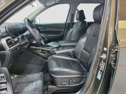 Used 2023 Kia Telluride S AWD/4WD image 21