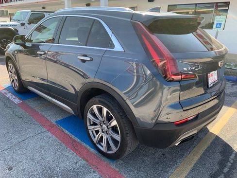 Used 2019 Cadillac XT4 Premium Luxury w/ Driver Assist Package FWD image 2