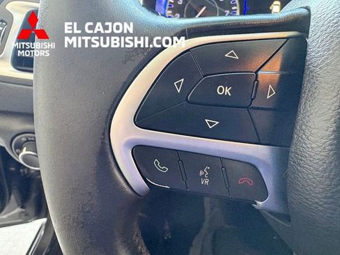 Used 2016 Chrysler 200 Limited w/ Convenience Group FWD image 20