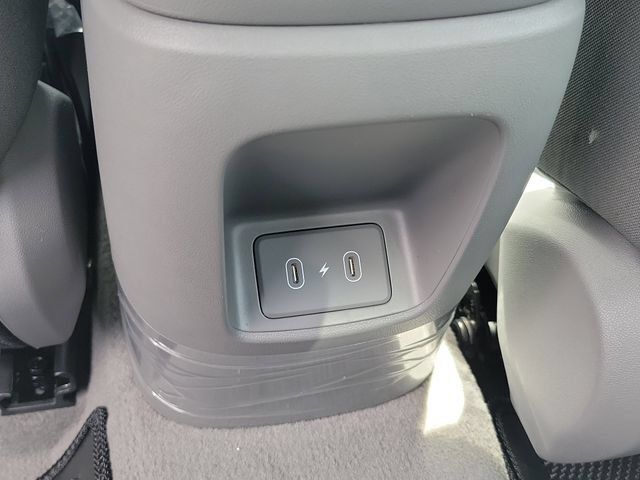 New 2026 Hyundai Elantra Sport FWD image 21