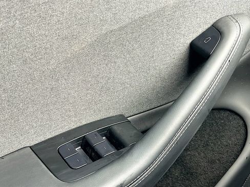 Used 2024 Tesla Model 3 RWD image 18