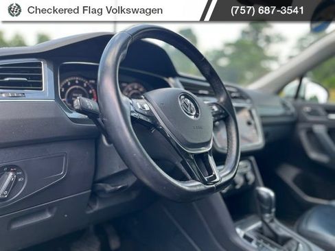 Used 2019 Volkswagen Tiguan SEL Premium AWD/4WD image 19