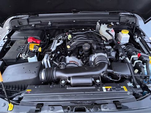 Used 2022 Jeep Gladiator Overland w/ Popular Equipment Package image 27