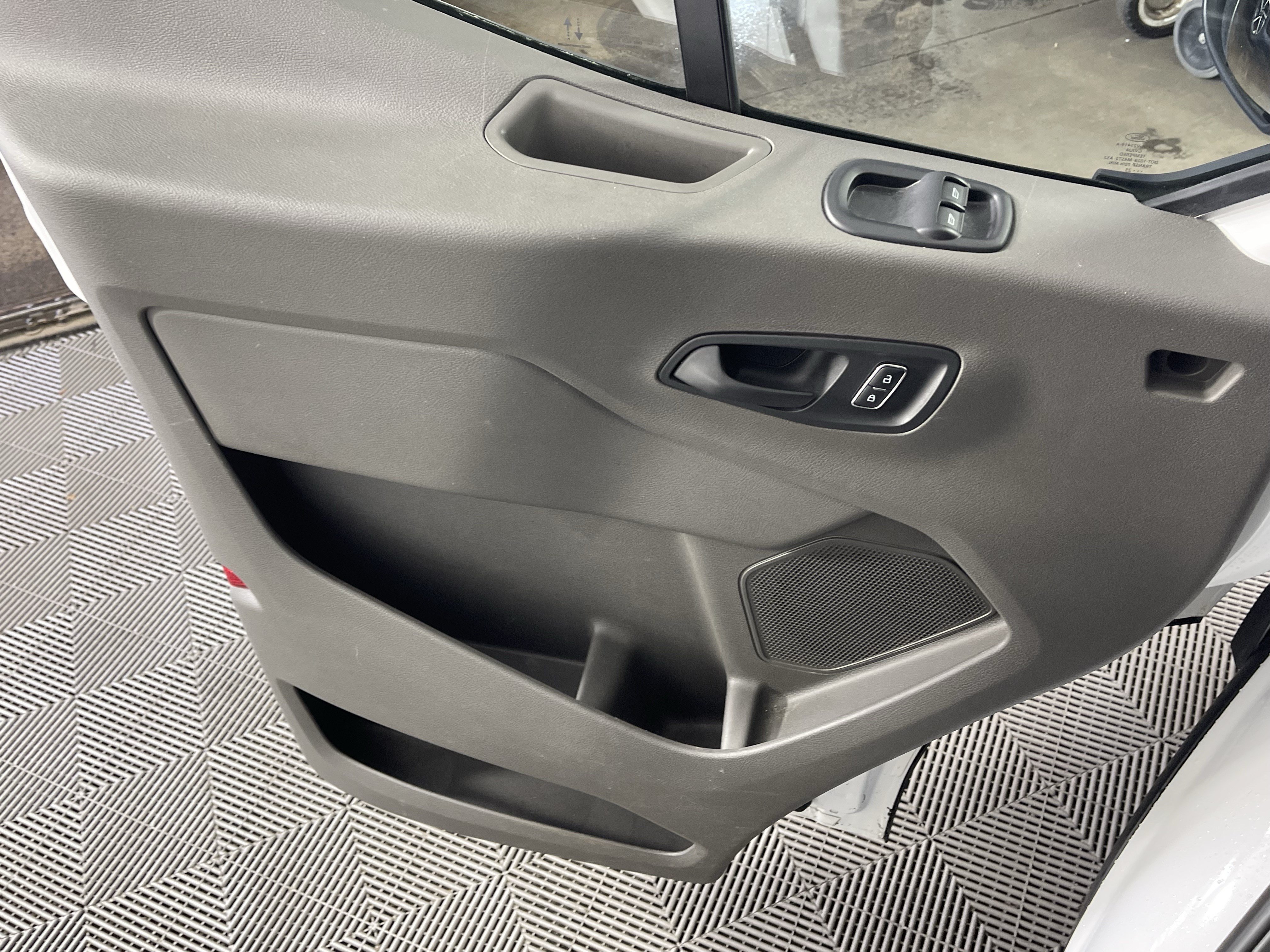 Used 2025 Ford Transit 250 148 High Roof AWD image 20
