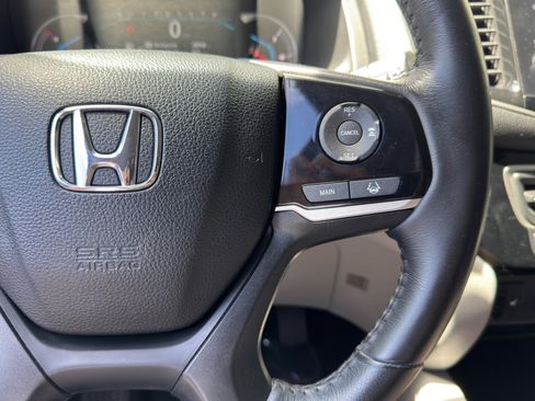 Used 2020 Honda Pilot Touring image 22