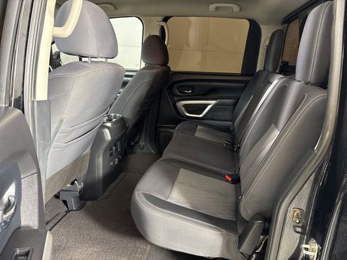Used 2021 Nissan Titan SV w/ SV Convenience Package image 39