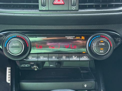 Used 2024 Kia Forte GT-Line w/ GT-Line Premium Package image 27