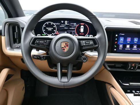 New 2026 Porsche Cayenne image 20