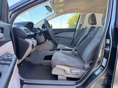 Used 2013 Honda CR-V LX image 2