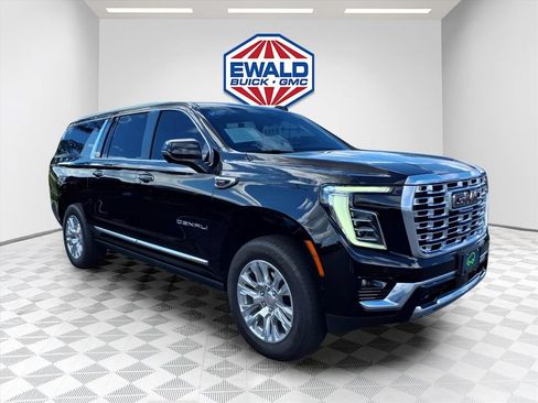 Certified 2026 GMC Yukon XL Denali w/ Sun & Power Step Package AWD/4WD image 5