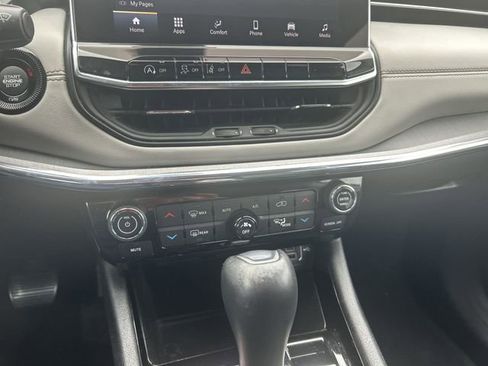 Used 2022 Jeep Compass Limited image 25