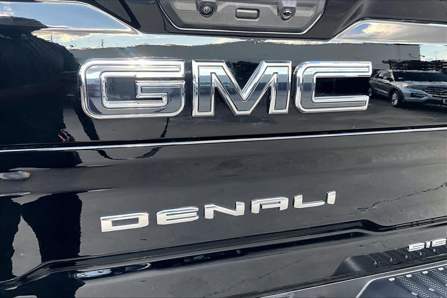 Used 2026 GMC Sierra 2500 Denali Ultimate AWD/4WD image 31