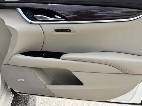 Used 2014 Cadillac XTS Premium w/ Driver Assist Package image 38