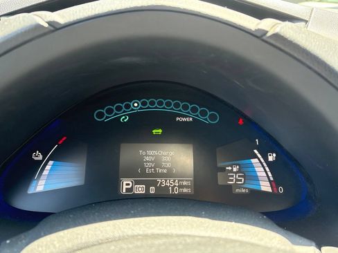 Used 2013 Nissan Leaf S w/ Recycling/Organizational Pkg FWD image 14
