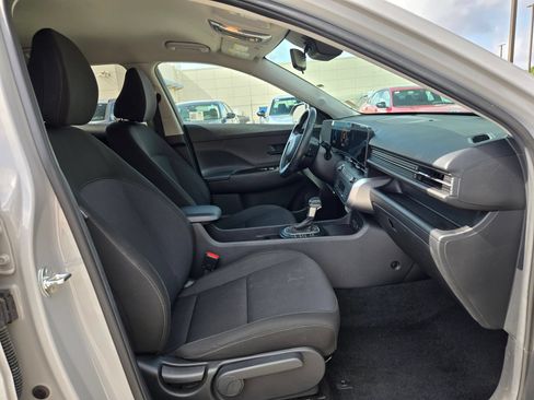 Used 2024 Hyundai Kona SEL FWD image 27