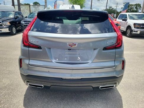 Used 2025 Cadillac XT4 Premium Luxury FWD image 3
