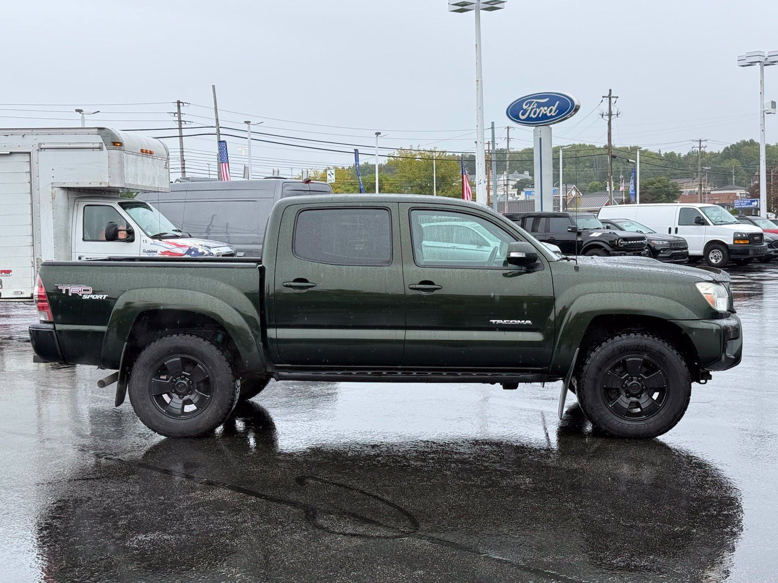 Used 2013 Toyota Tacoma 4x4 Double Cab w/ TRD Sport Pkg image 3