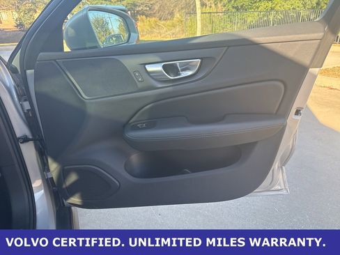 Certified 2025 Volvo V60 B5 Cross Country Plus image 10