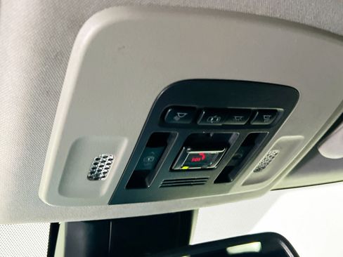 Used 2020 Toyota Camry XSE image 22