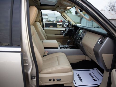 Used 2017 Ford Expedition Limited w/ Equipment Group 301A image 28