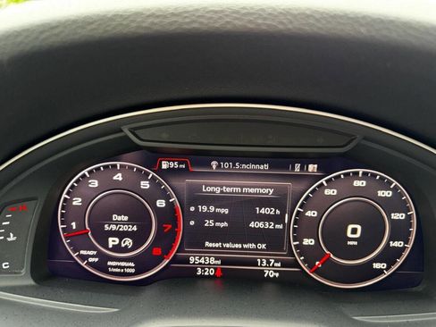 Used 2018 Audi Q7 3.0T Premium Plus w/ Premium Plus Package image 29