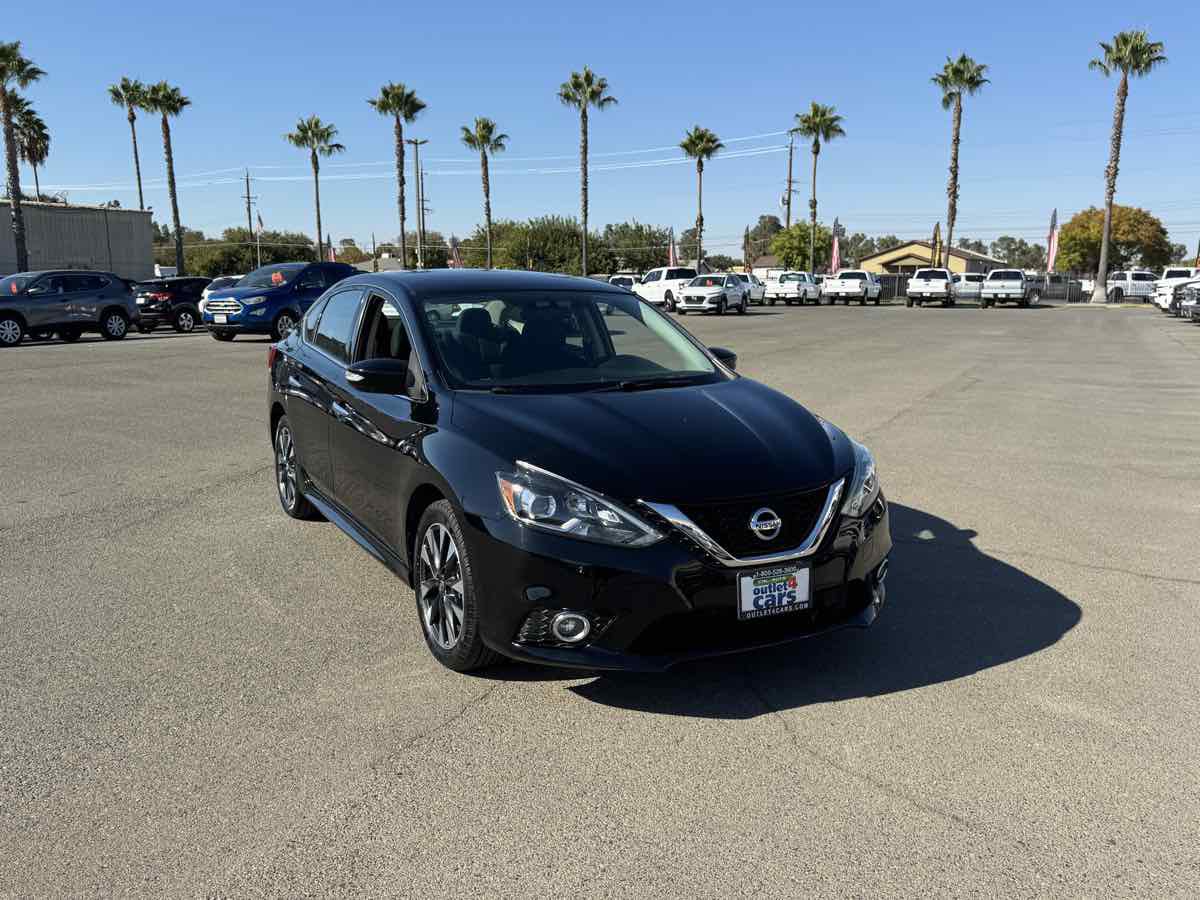 Used 2019 Nissan Sentra SR FWD image 3