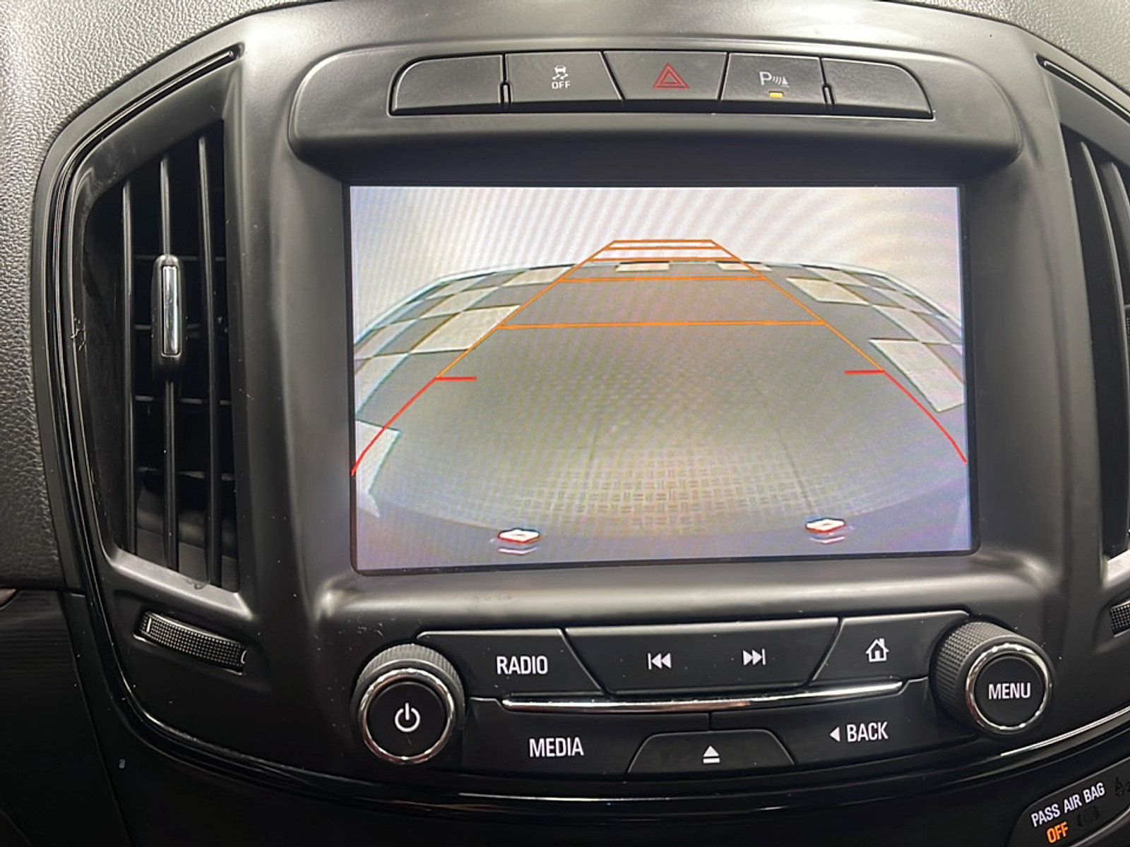 Used 2017 Buick Regal Premium FWD image 9