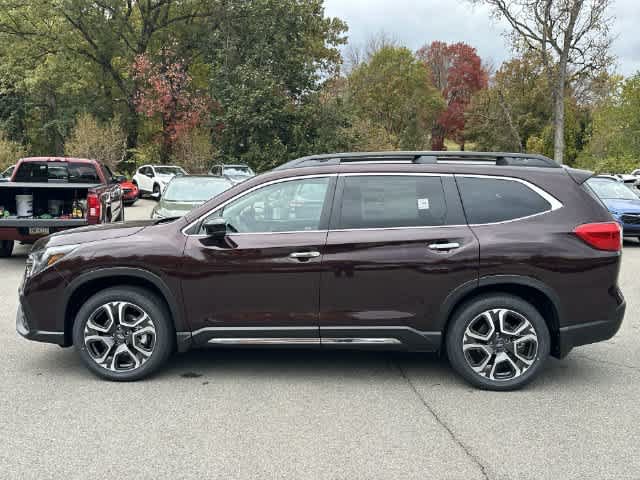 Certified 2025 Subaru Ascent Touring AWD/4WD image 2