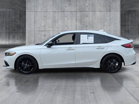 Used 2024 Honda Civic Sport image 2