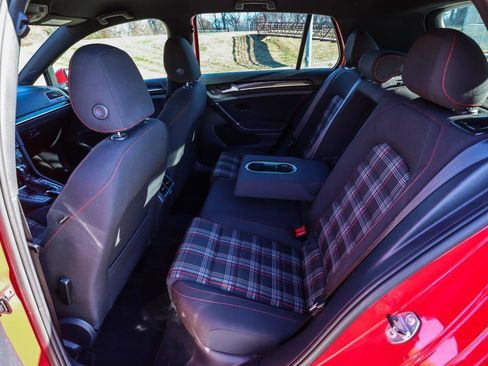 Used 2016 Volkswagen GTI S image 32