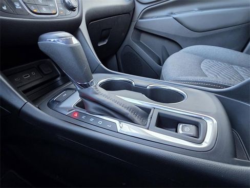 Used 2020 Chevrolet Equinox LT image 21