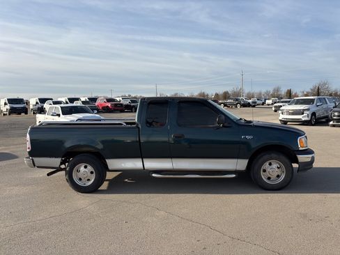 Used 1999 Ford F150 XLT image 2