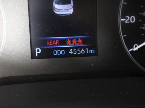 Used 2023 Toyota Corolla LE image 34