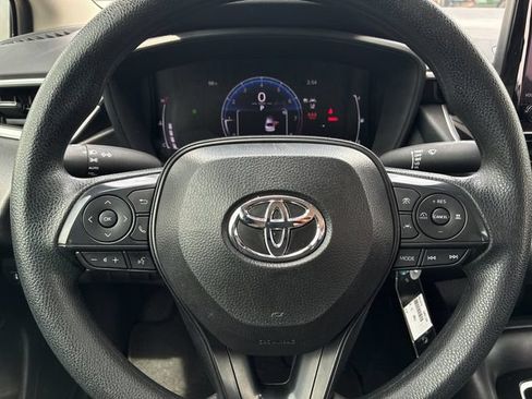 Used 2026 Toyota Corolla LE FWD image 21