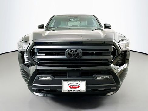 Certified 2025 Toyota Tacoma SR5 AWD/4WD image 2