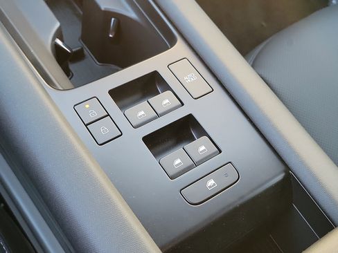 New 2023 Hyundai Ioniq 6 SEL AWD/4WD image 11