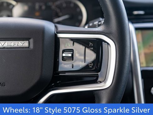 Used 2023 Land Rover Discovery Sport S image 24