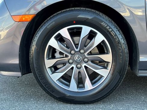 Used 2022 Honda Odyssey EX-L image 6