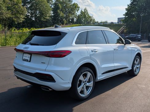 Used 2025 Audi Q5 Premium w/ Premium Plus AWD/4WD image 5