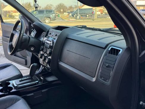 Used 2012 Ford Escape Limited image 25