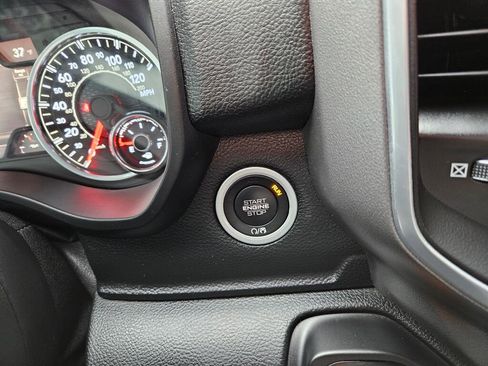 Used 2022 RAM 1500 Big Horn image 25