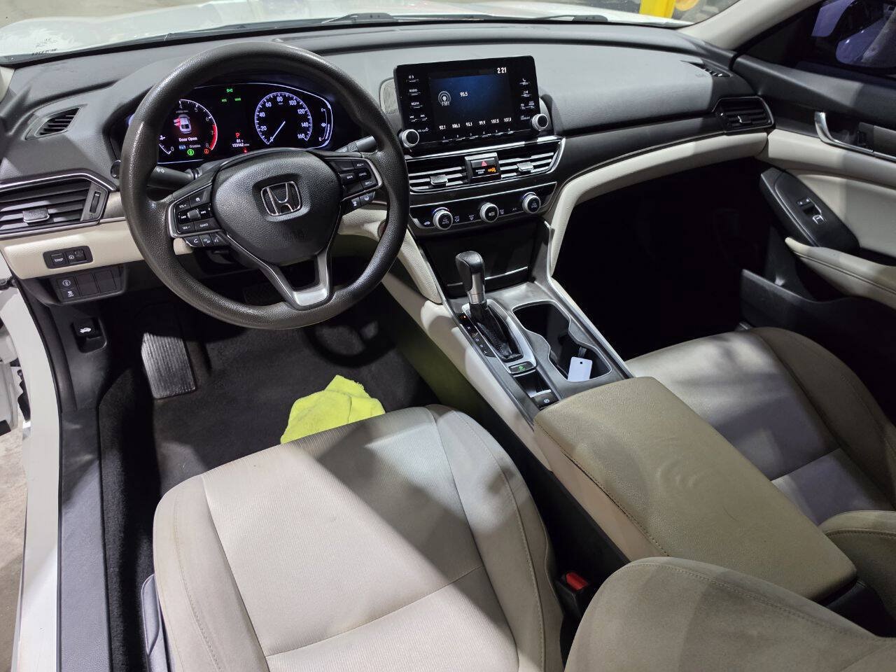Used 2019 Honda Accord LX image 28