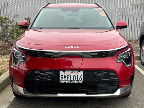 Used 2024 Kia Niro Wind FWD image 3