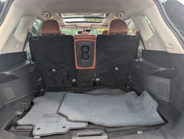 Used 2019 Nissan Rogue SL w/ Premium Package FWD image 16