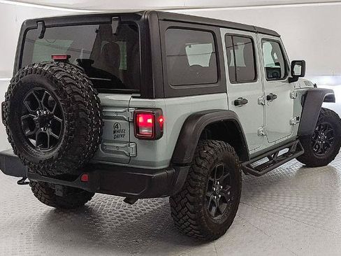 Used 2024 Jeep Wrangler Unlimited Sport AWD/4WD image 3