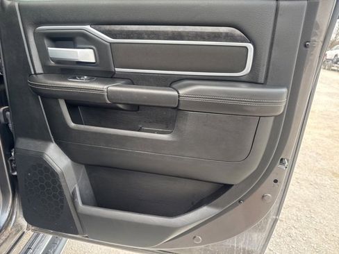Used 2024 RAM 2500 Big Horn image 21