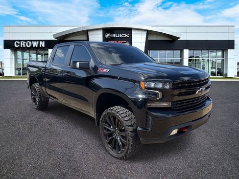 Used 2021 Chevrolet Silverado 1500 LT Trail Boss w/ Convenience Package II image 1