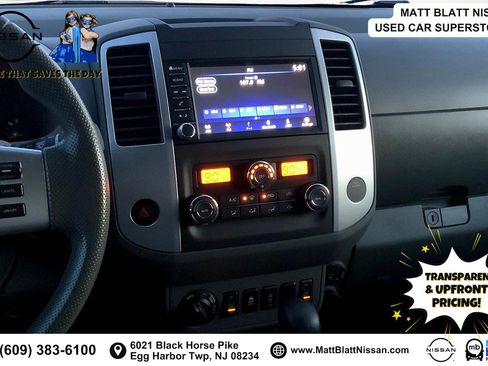 Used 2021 Nissan Frontier SV w/ Midnight Edition Floor Mats AWD/4WD image 5