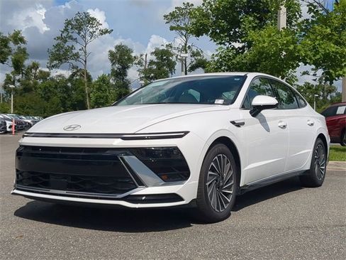 New 2025 Hyundai Sonata SEL image 2